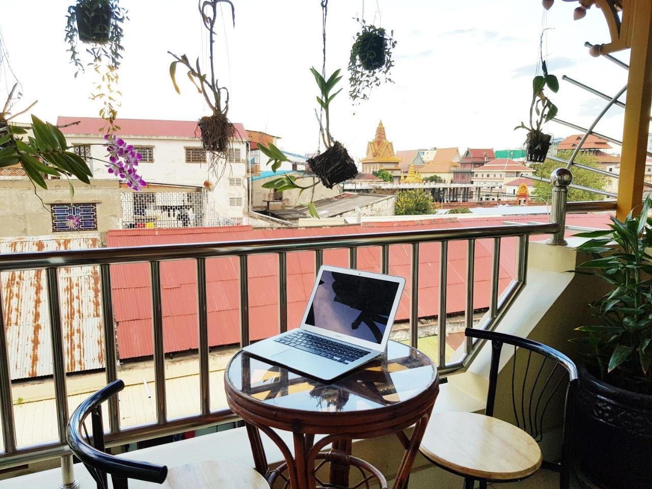 Fancy Guesthouse Phnom Penh Exterior photo